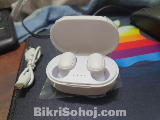 TWS (True Wireless Stereo) Earbuds